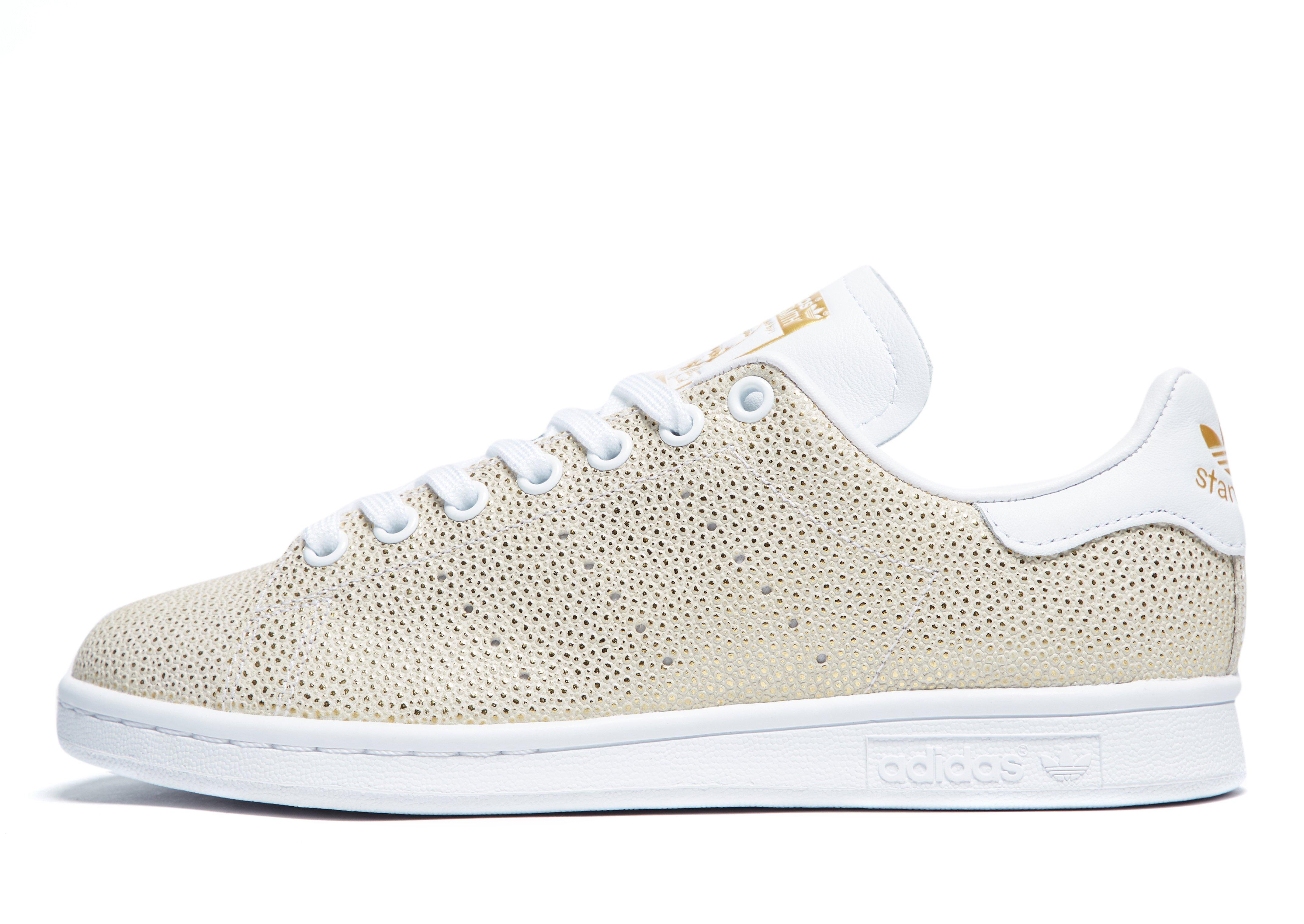 beige stan smiths