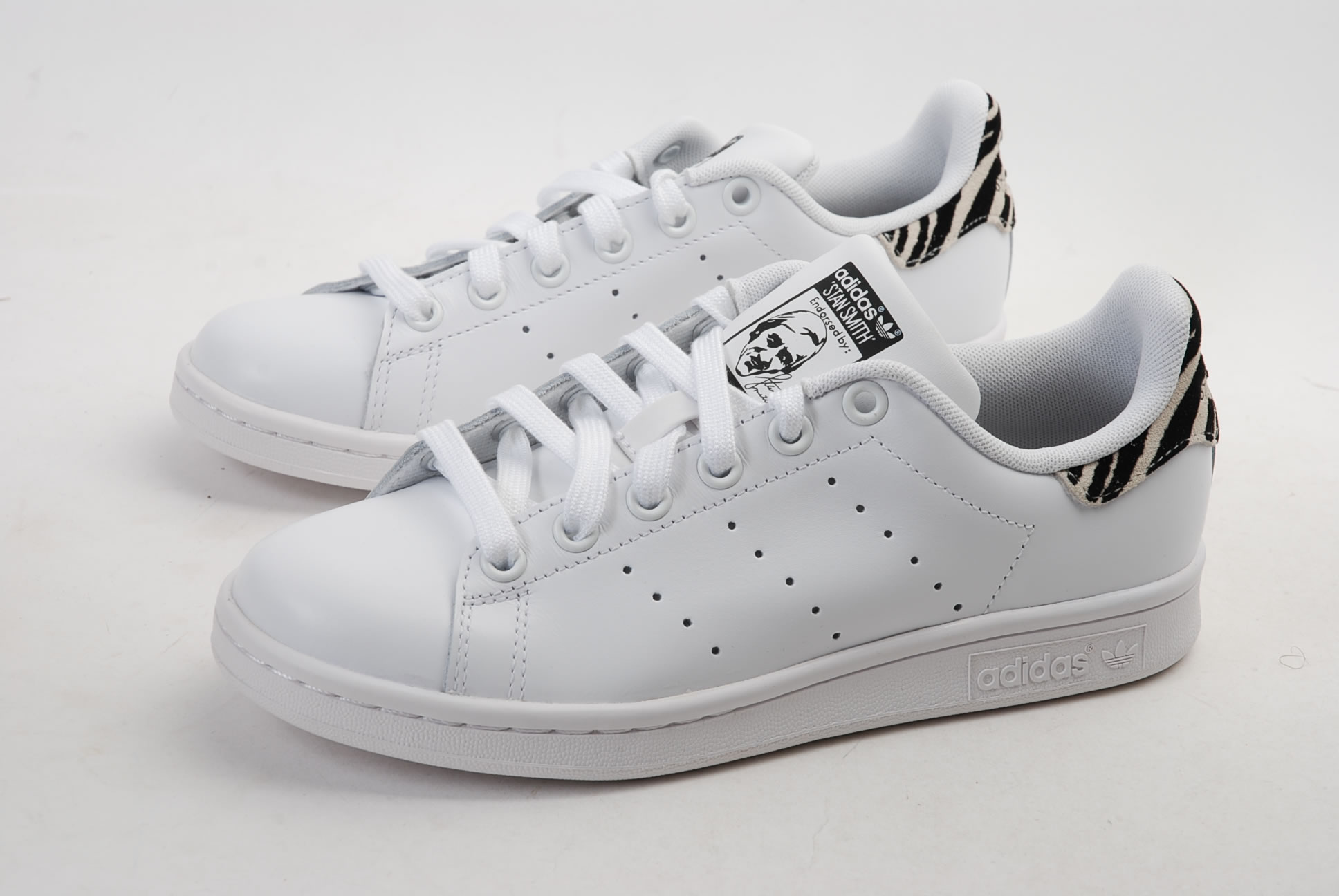 stan smith grise femme