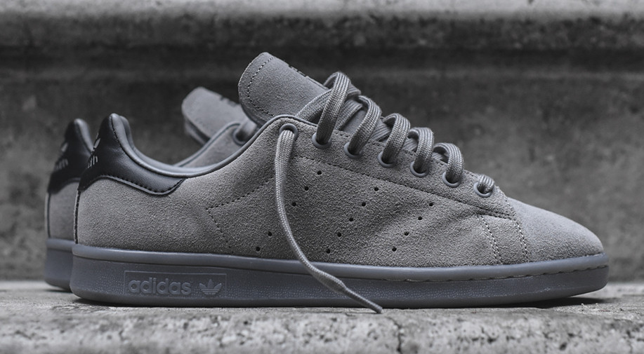 ash grey stan smith