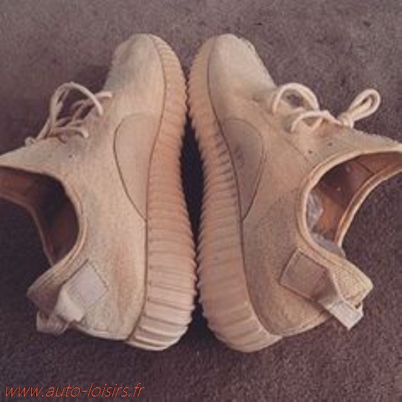 yeezy rose et noir