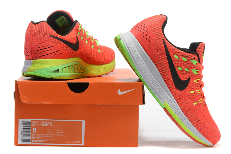 basket nike blanche et orange